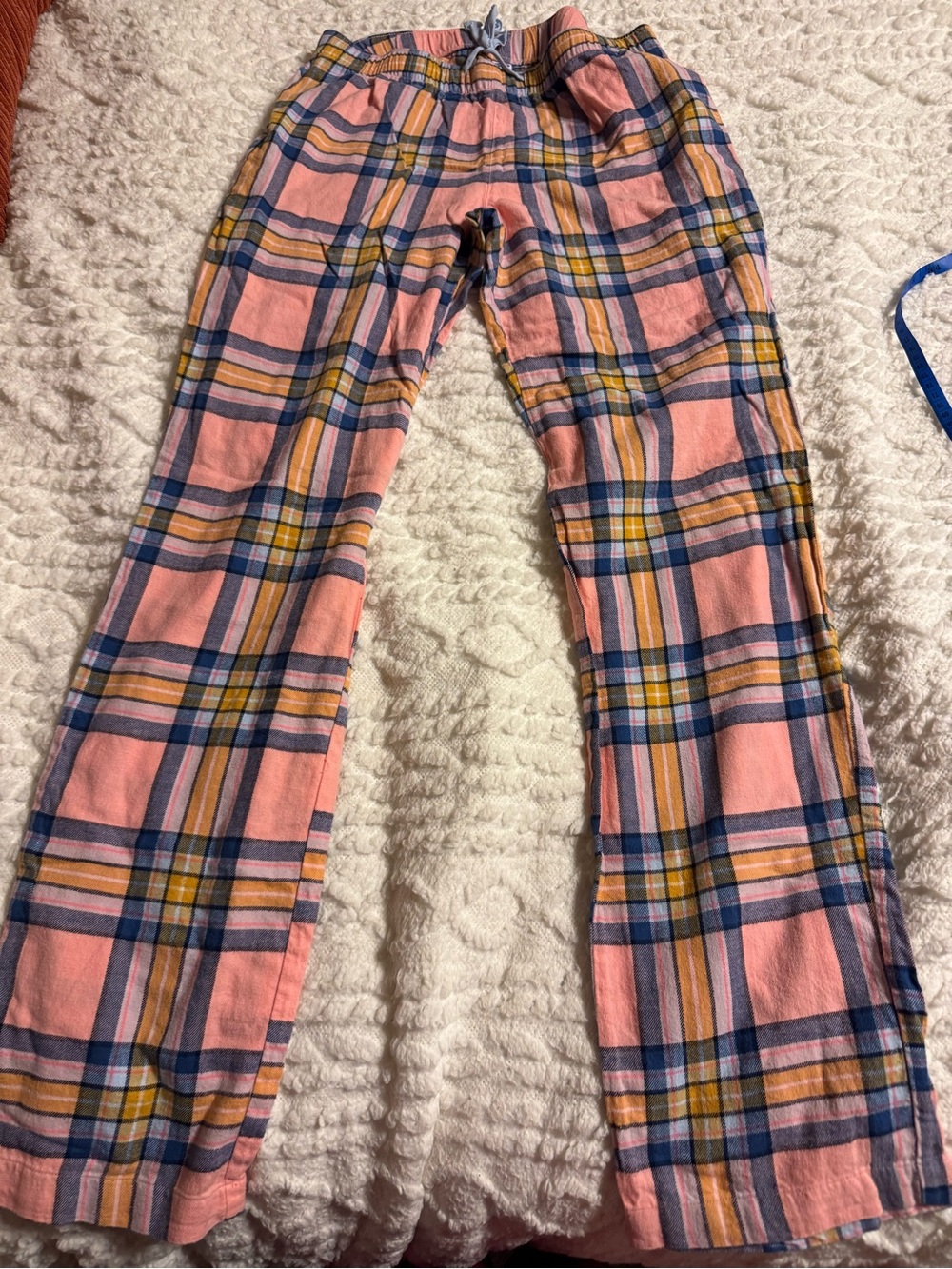 Old navy woman’s size small Tall flannel pj pants sleepwear peach plaid 34” inse